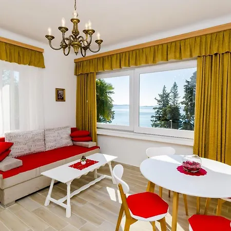 Nina Gostinjska kuća 4*