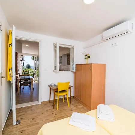 Nina Gostinjska kuća 4*