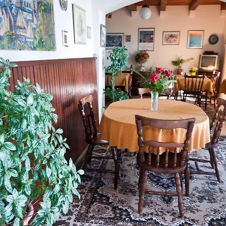 Gostinjska kuća Nina 4*