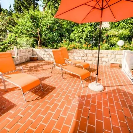 Nina Gostinjska kuća 4*