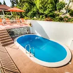Casa de hóspedes Nina