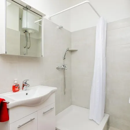 Guest house Nina Mlini